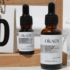 Есенція для догляду за обличчям